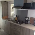 Mobilehome-cotedazur אתר קמפינג Saint-Raphaël